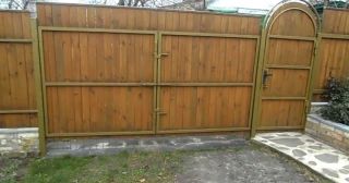 Купить распашные ворота деревянные Усть-Кут, цена от 2715 руб.