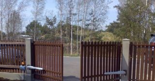 Купить распашные ворота из штакетника Усть-Кут, цена от 2715 руб.